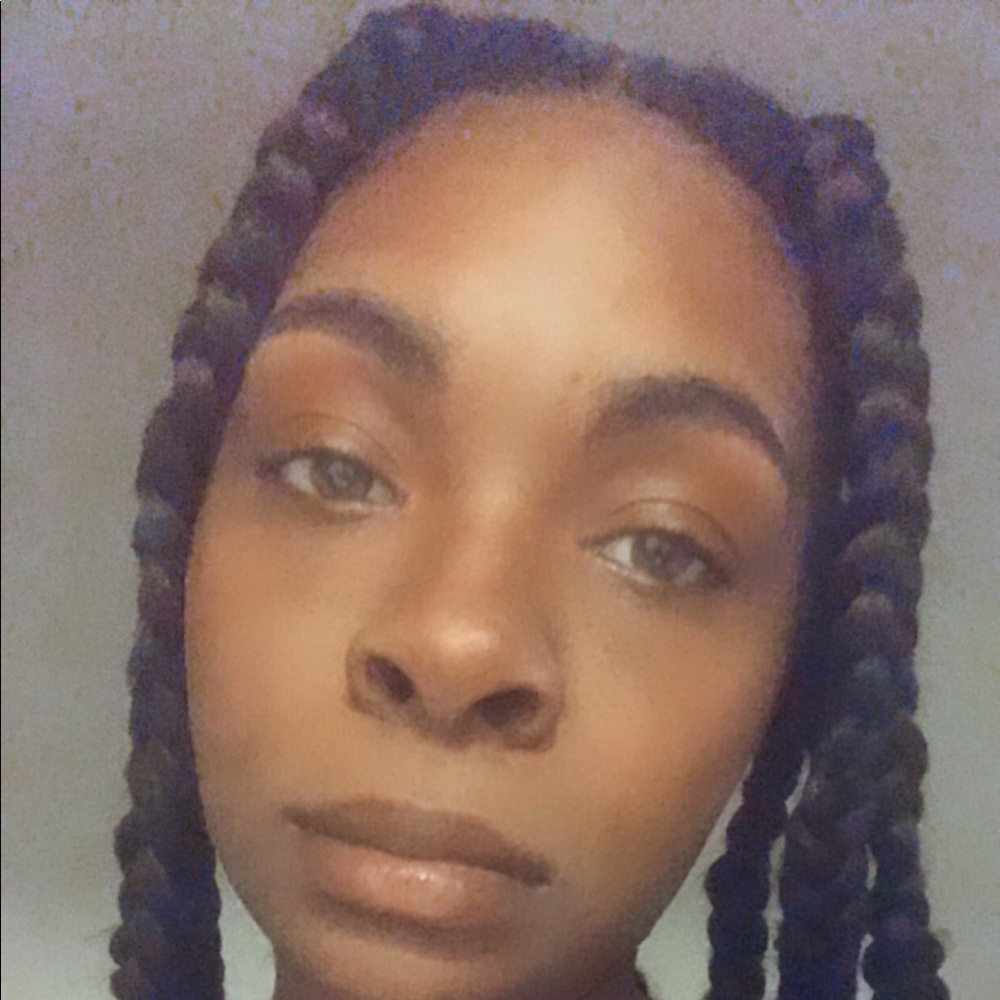 Meet your Posher, Shakyra